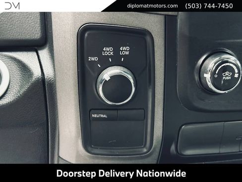 Used 2019 RAM 1500 ST w/ SXT Plus Group AWD/4WD image 33