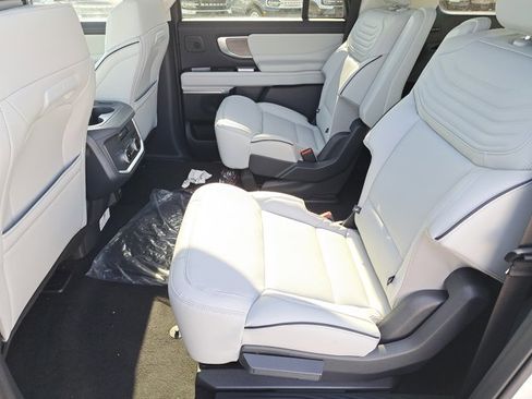 New 2026 Ford Expedition Max Platinum w/ Platinum Ultimate Package image 13