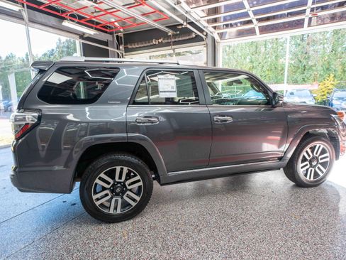 Used 2023 Toyota 4Runner Limited image 4