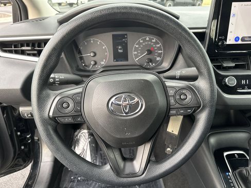 Used 2024 Toyota Corolla LE image 18