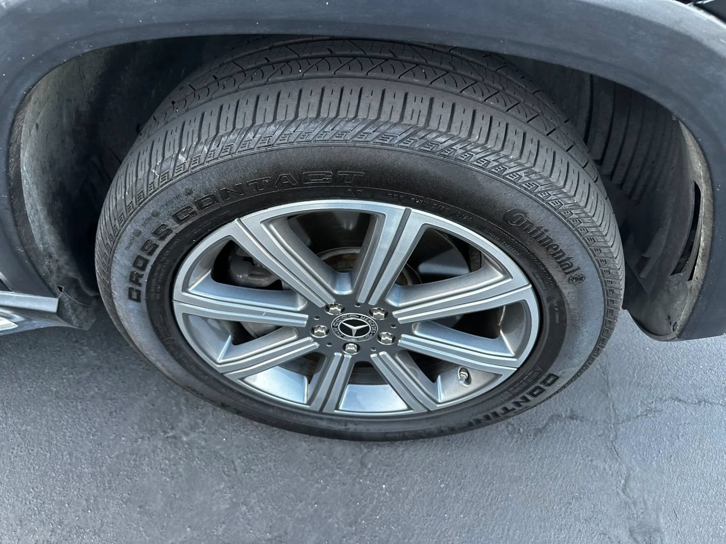 Used 2020 Mercedes-Benz GLS 450 4MATIC image 35