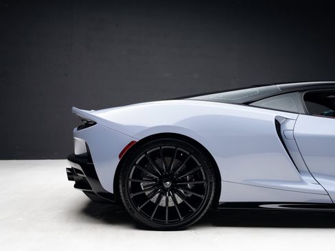 Used 2023 McLaren GT RWD image 35