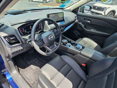 Used 2025 Nissan Rogue SL w/ Tech Package AWD/4WD image 20