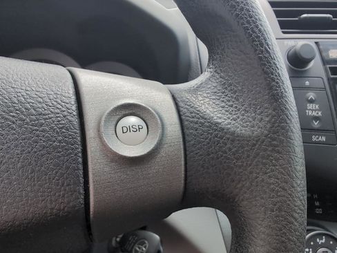 Used 2011 Toyota RAV4 2WD w/ Upgrade Value Pkg image 18