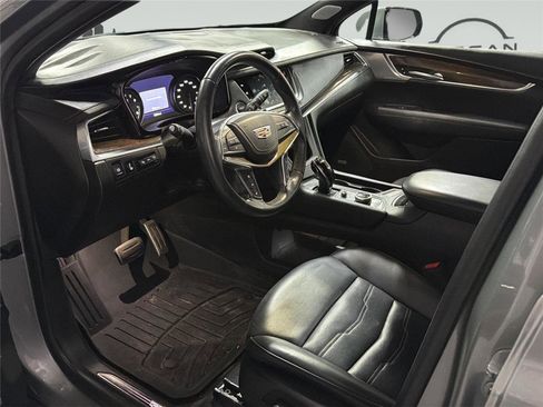 Used 2023 Cadillac XT5 Sportv w/ Platinum Package AWD/4WD image 8