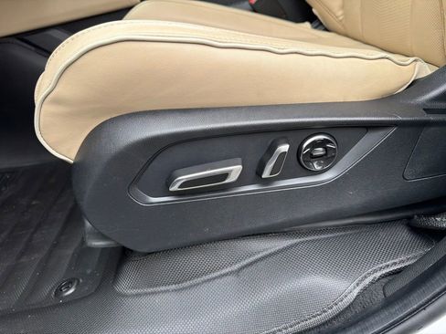 Used 2024 Acura MDX SH-AWD w/ Advance Package image 14