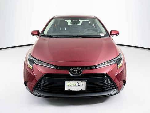Used 2025 Toyota Corolla LE FWD image 2