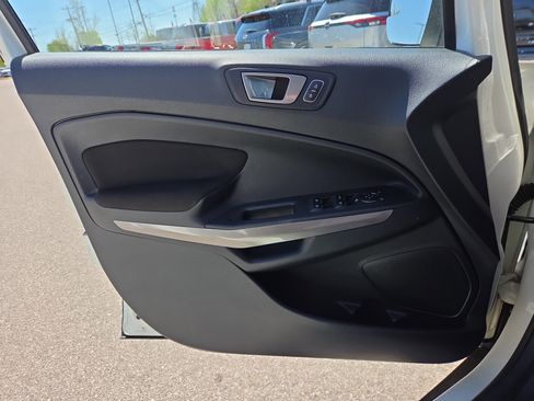 Used 2021 Ford EcoSport SE image 17