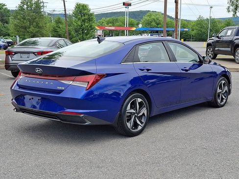 Used 2023 Hyundai Elantra Limited FWD image 9