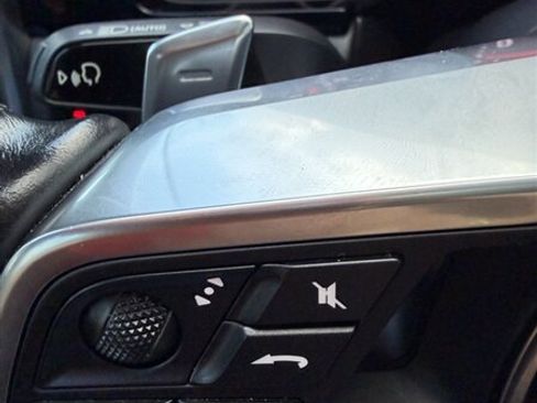 Used 2021 Porsche Cayenne Coupe image 37