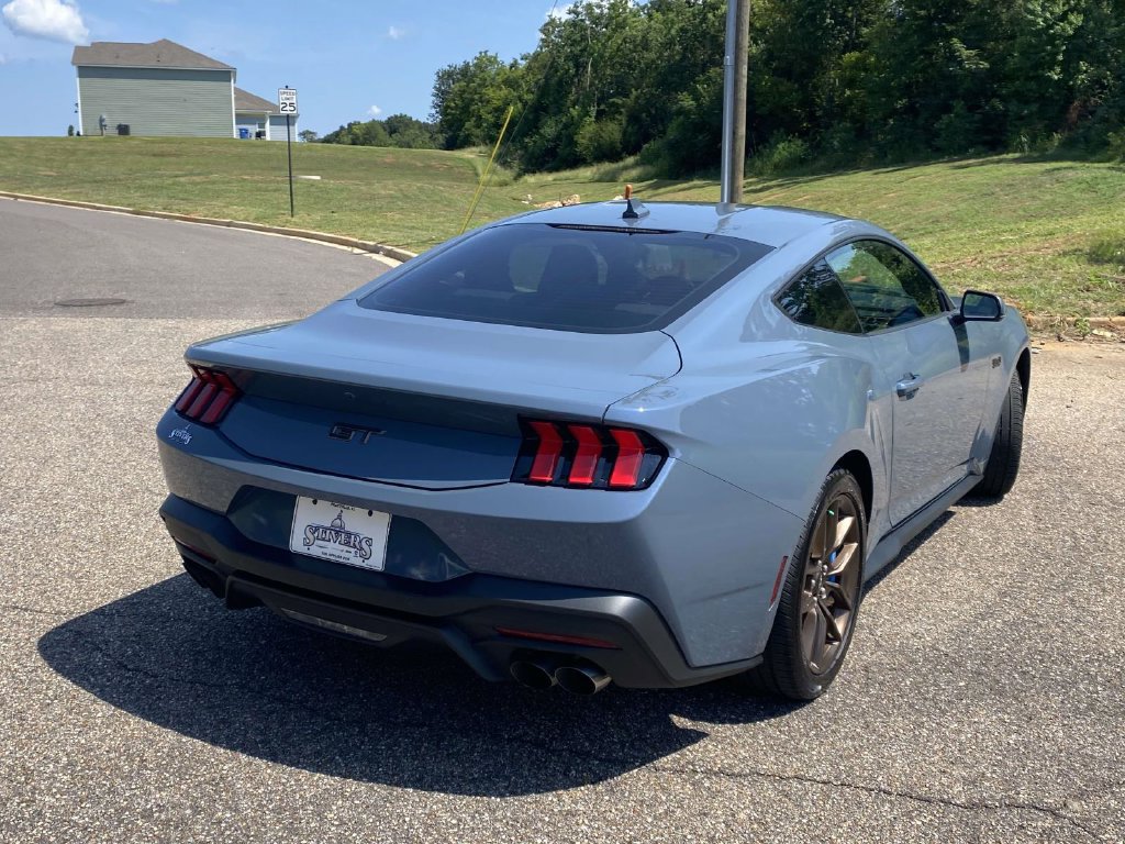 Used 2024 Ford Mustang GT Premium RWD image 9