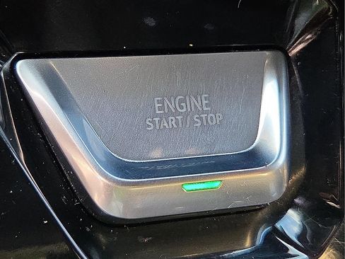 Used 2024 GMC Sierra 2500 AT4 image 18