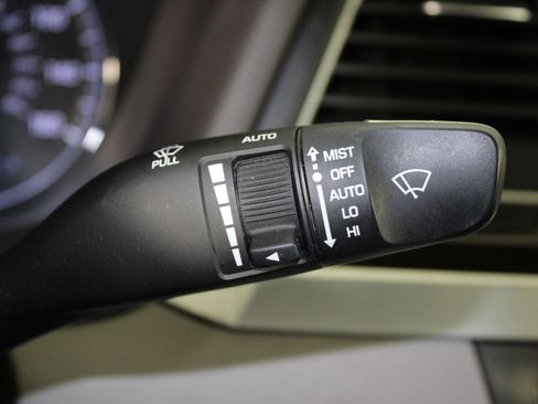 Used 2015 Hyundai Genesis 3.8 image 30