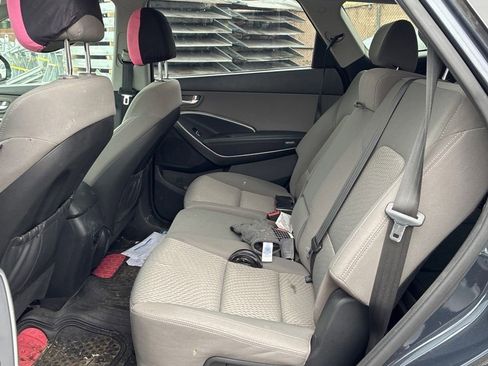 Used 2017 Hyundai Santa Fe SE w/ Cargo Package image 13