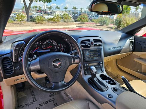 Used 2007 Chevrolet Corvette Convertible w/ Preferred Equipment Group image 23