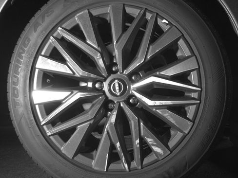 Used 2025 Nissan Altima 2.5 SV image 15