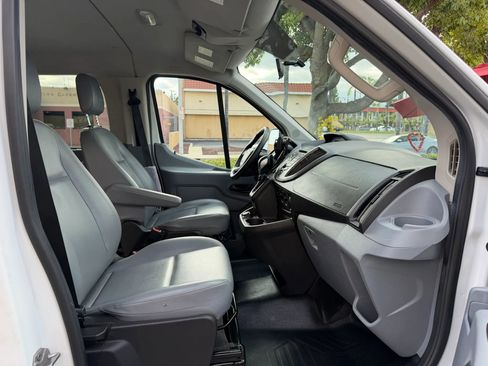 Used 2018 Ford Transit 150 XL RWD image 16