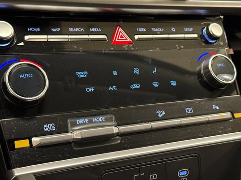 New 2026 Hyundai Santa Fe SE FWD image 21