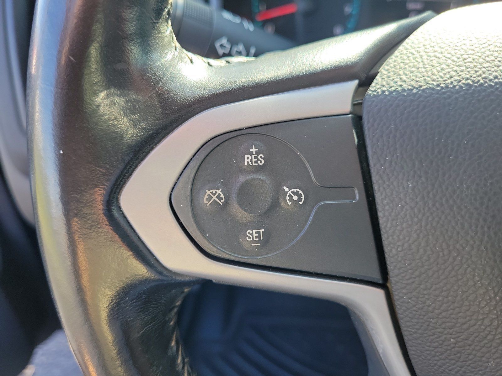 Used 2021 Chevrolet Colorado LT w/ Redline Special Edition RWD image 19