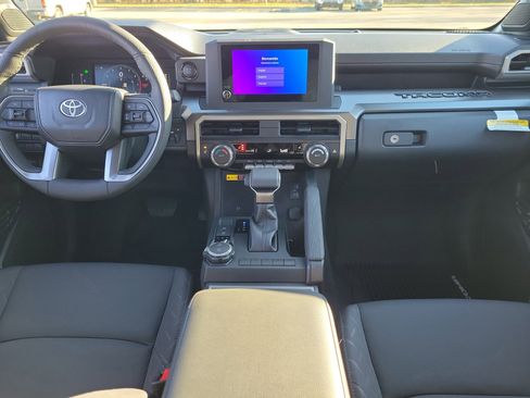 New 2025 Toyota Tacoma SR5 image 9