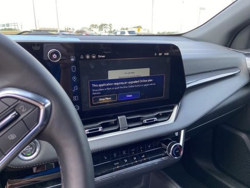 Used 2025 Chevrolet Equinox LT image 37