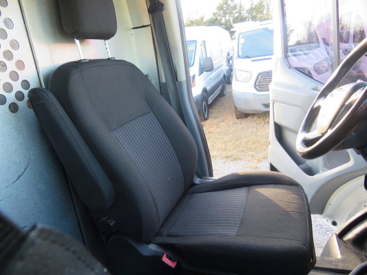 Used 2017 Ford Transit 250 130 Medium Roof RWD image 18