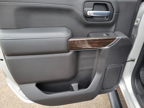 Used 2020 GMC Sierra 1500 Elevation w/ Elevation Value Package image 13