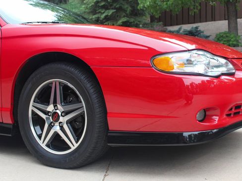Used 2004 Chevrolet Monte Carlo SS w/ Dale Earnhardt Jr. Package FWD image 21