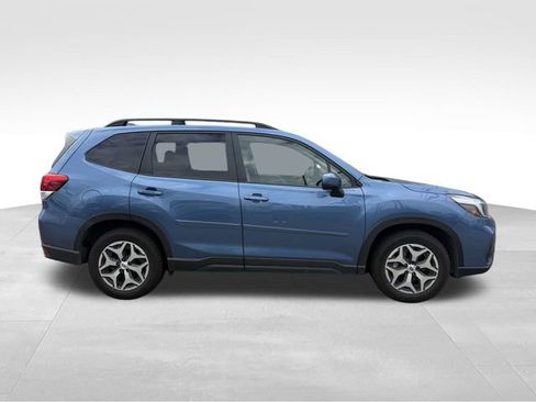 Used 2021 Subaru Forester Premium w/ Popular Package #1 image 2