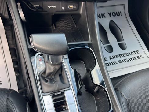 Used 2022 Hyundai Santa Cruz Limited image 16