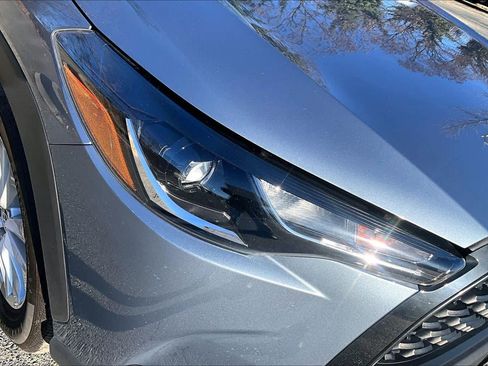 Certified 2023 Toyota Corolla Cross LE w/ Moonroof Package image 28