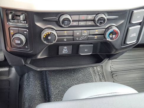 New 2026 Ford F350 XL w/ FX4 Off-Road Package AWD/4WD image 19