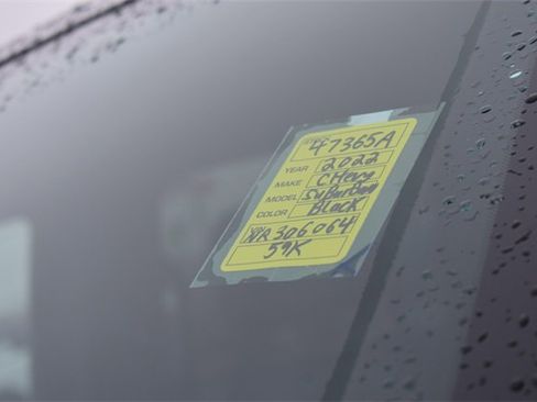 Used 2022 Chevrolet Suburban RST w/ Sport Performance Package image 36