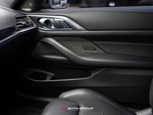 Used 2021 BMW M4 Competition w/ Executive Package image 11