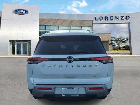 Used 2025 Nissan Pathfinder SL image 6