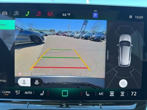 New 2026 Volkswagen Tiguan SE AWD/4WD image 18