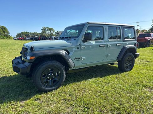 Used 2026 Jeep Wrangler Unlimited Sport AWD/4WD image 7