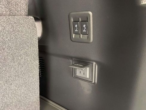 Used 2024 Lexus GX 550 w/ Accessory Package (2T) image 14