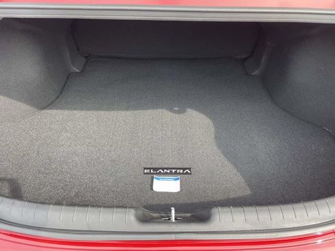 Certified 2026 Hyundai Elantra SE FWD image 9