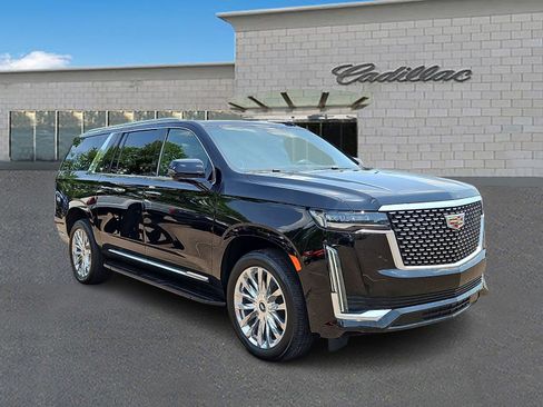 Certified 2023 Cadillac Escalade ESV Premium Luxury AWD/4WD image 3