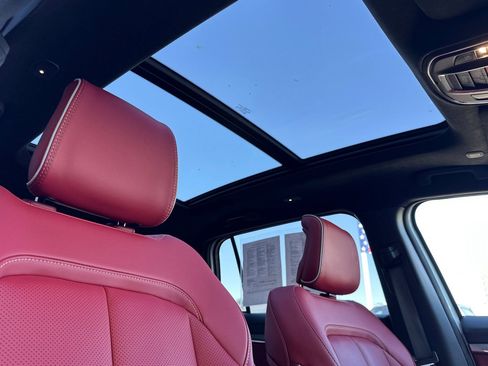 Used 2024 Jeep Wagoneer Launch Edition image 20