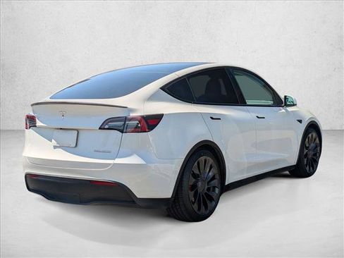 Used 2023 Tesla Model Y Performance AWD/4WD image 5