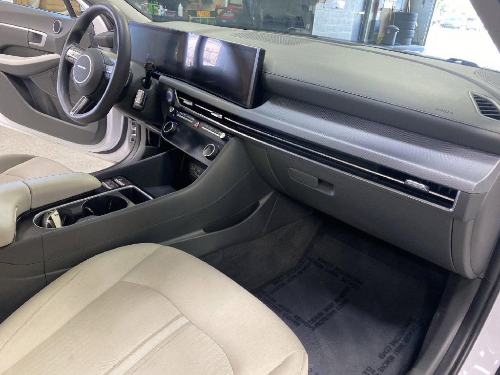 Used 2025 Hyundai Sonata SEL FWD image 37