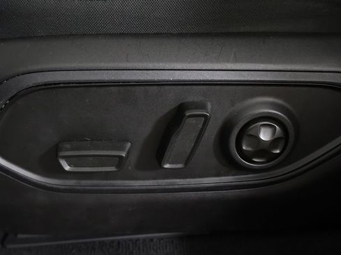 Used 2023 Jeep Grand Cherokee L Overland AWD/4WD image 38
