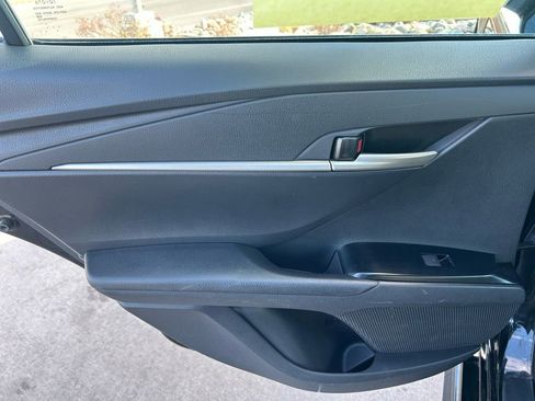 Used 2025 Toyota Camry SE image 26