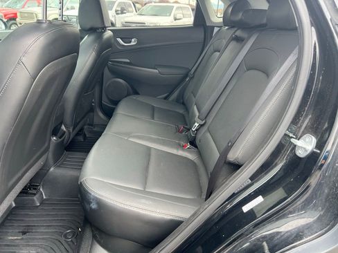 Used 2023 Hyundai Kona Limited AWD/4WD image 27
