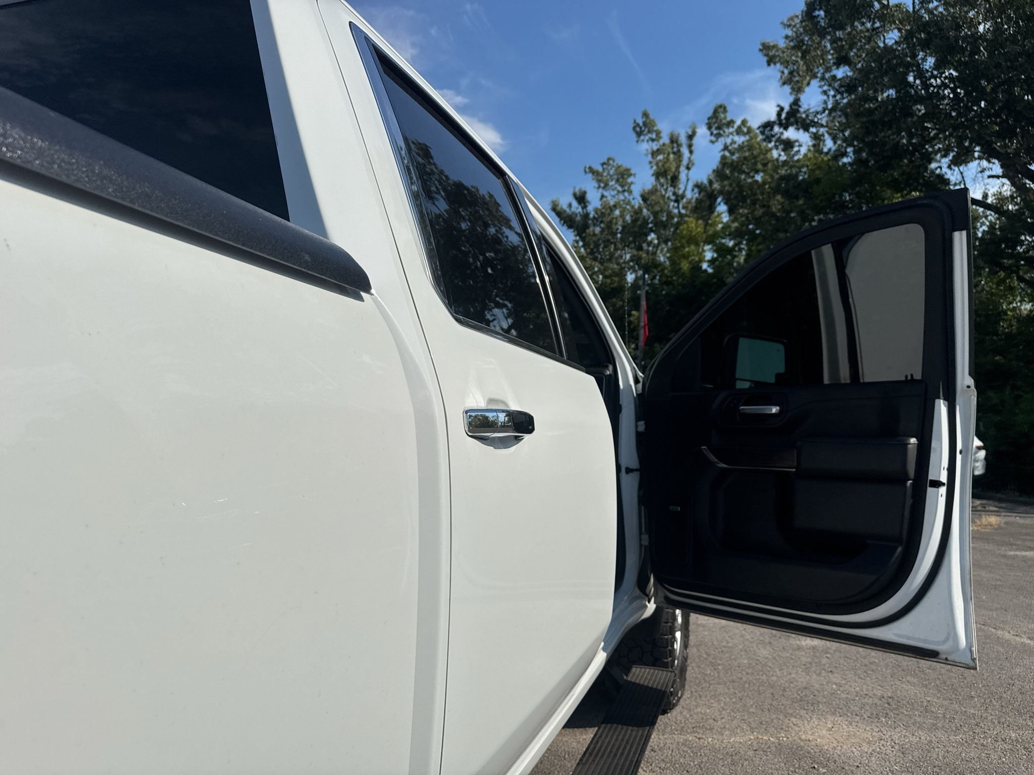 Used 2021 GMC Sierra 2500 SLT w/ SLT Premium Package AWD/4WD image 19