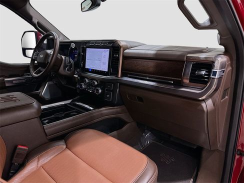 Used 2023 Ford F350 King Ranch w/ FX4 Off-Road Package image 30