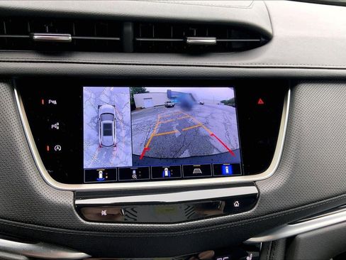 Used 2025 Cadillac XT5 Premium Luxury w/ Technology Package AWD/4WD image 22