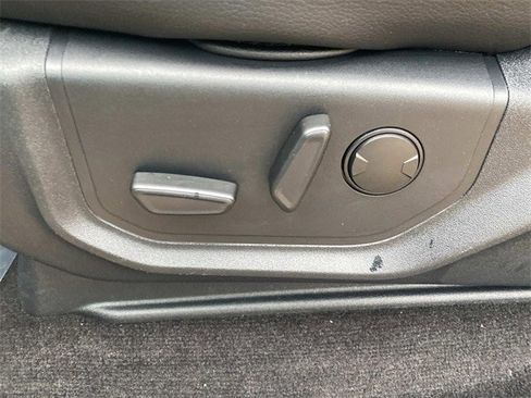 Certified 2019 Ford F150 Lariat w/ Equipment Group 502A Luxury image 55